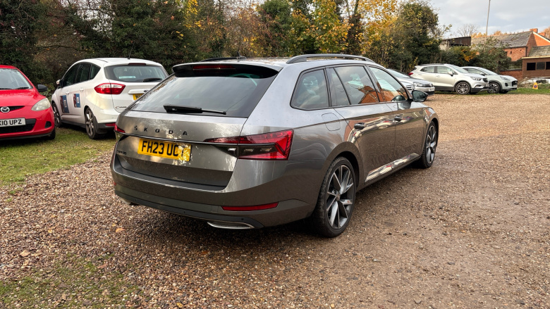 Skoda Superb 2.0 TDI CR 200 Sport Line Plus 5dr DSG Diesel Estate